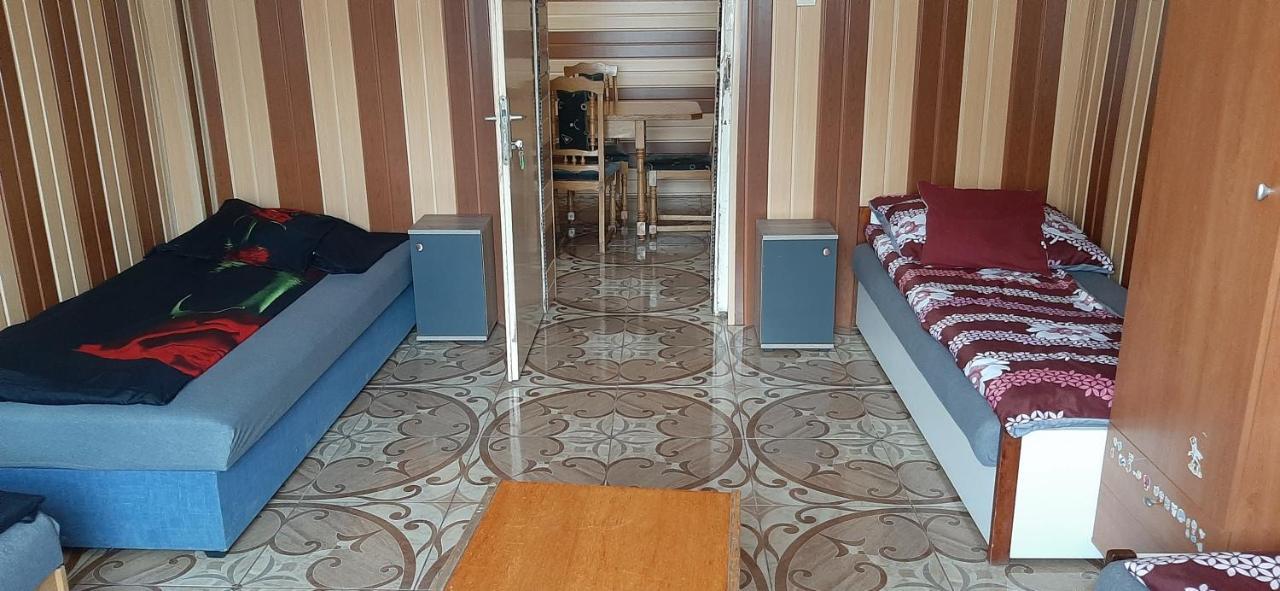 Viktoria Vendeghaz Apartment Mişcolţ Exterior foto